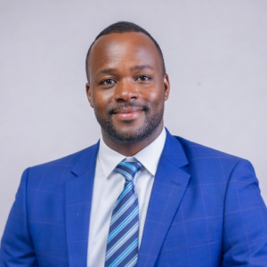 Arnold Tondhlana
